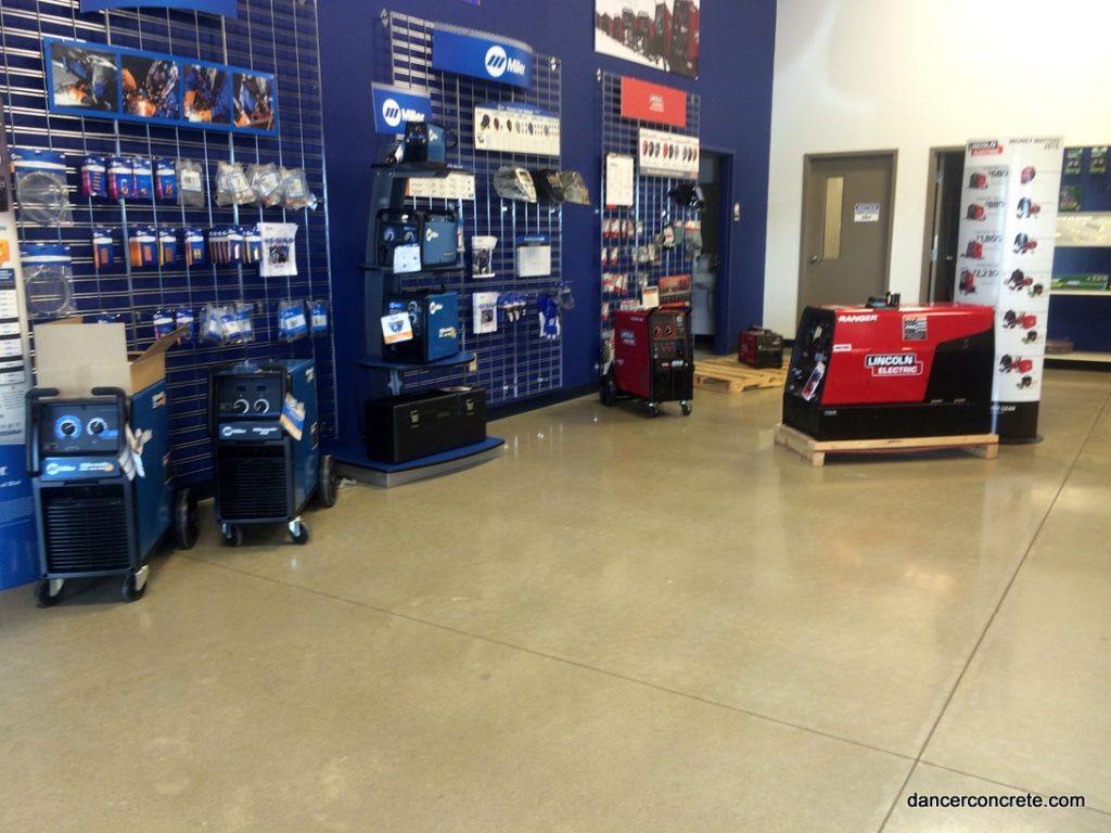 Natural-polished-concrete-floor-in-Fort-Wayne-by-Dancer-Concrete-Design-11